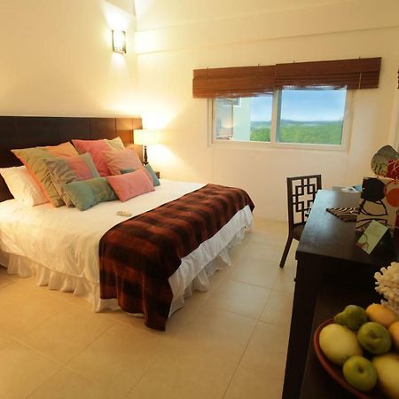 Iguana Crossing Boutique Hotel Puerto Villamil Extérieur photo