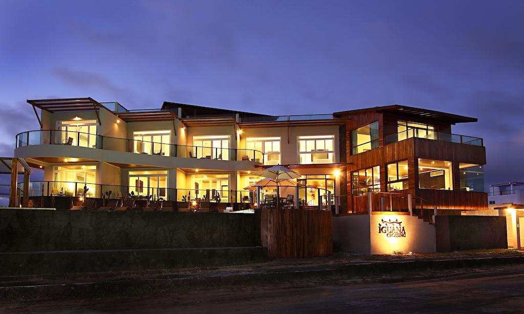 Iguana Crossing Boutique Hotel Puerto Villamil Extérieur photo