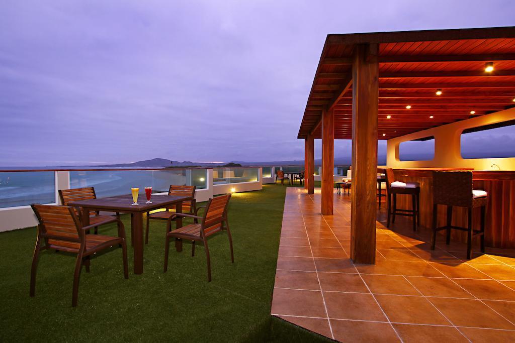 Iguana Crossing Boutique Hotel Puerto Villamil Extérieur photo