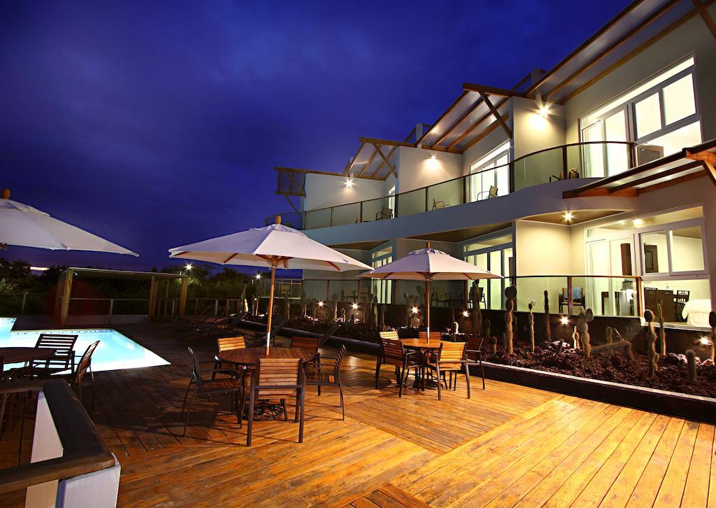 Iguana Crossing Boutique Hotel Puerto Villamil Extérieur photo