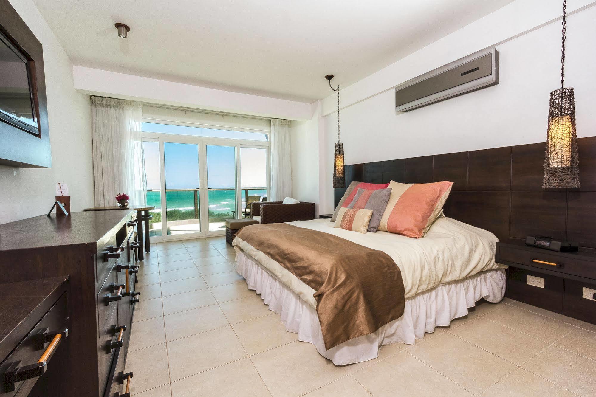 Iguana Crossing Boutique Hotel Puerto Villamil Extérieur photo